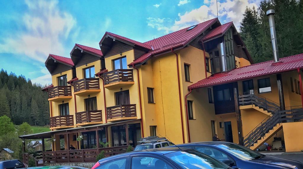 Pensiunea Geona Poiana Teiului Dış mekan fotoğraf